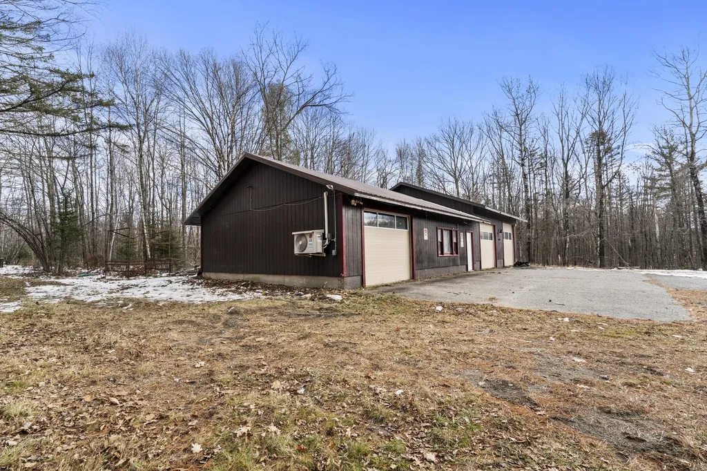 470 N Dexter Road Sangerville ME 04479