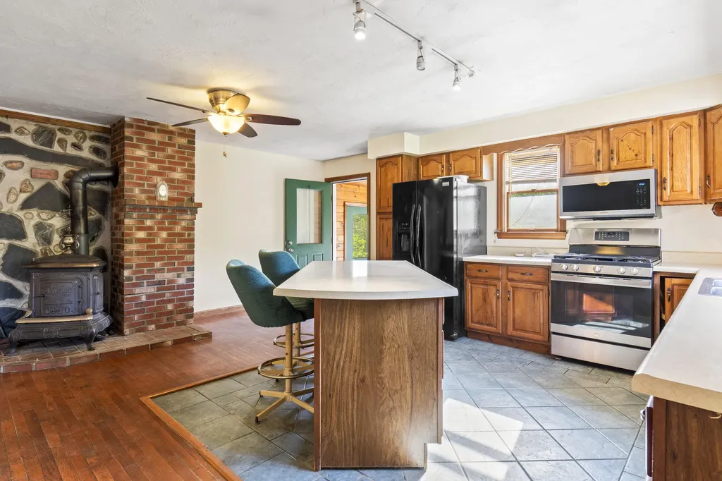 117 Taylor Woods Road Belgrade ME 04917