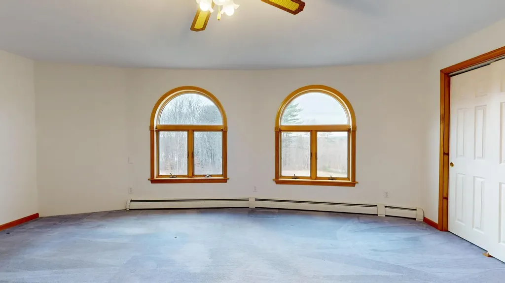 466 Middle Road Sabattus ME 04280