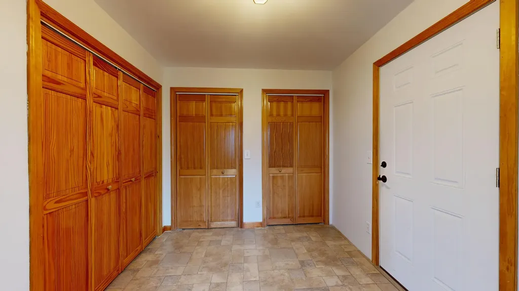 466 Middle Road Sabattus ME 04280