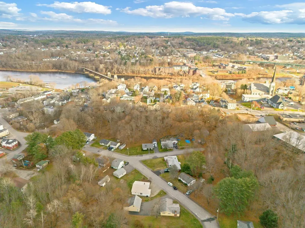 13 Chase Avenue Augusta ME 04330