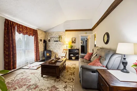 13 Chase Avenue Augusta ME 04330