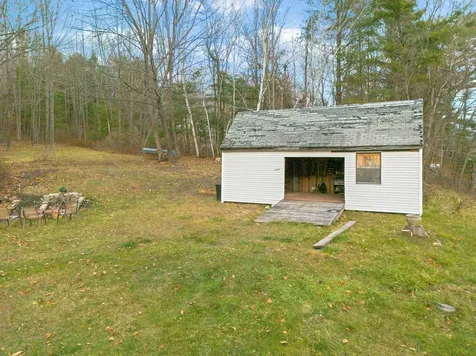 13 Chase Avenue Augusta ME 04330