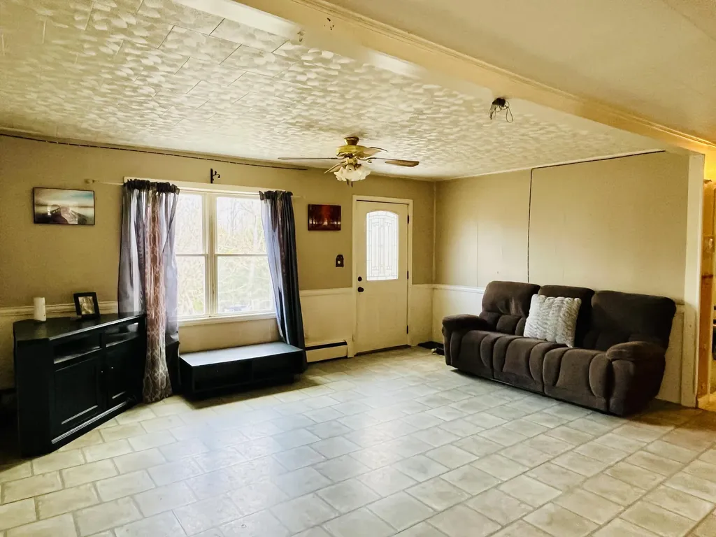 516 Greenwood Road Norway ME 04268