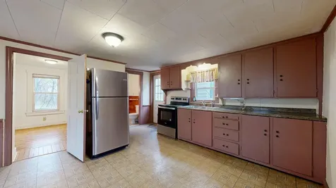 8 Howe Street Lewiston ME 04240