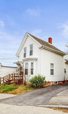 8 Howe Street Lewiston ME 04240