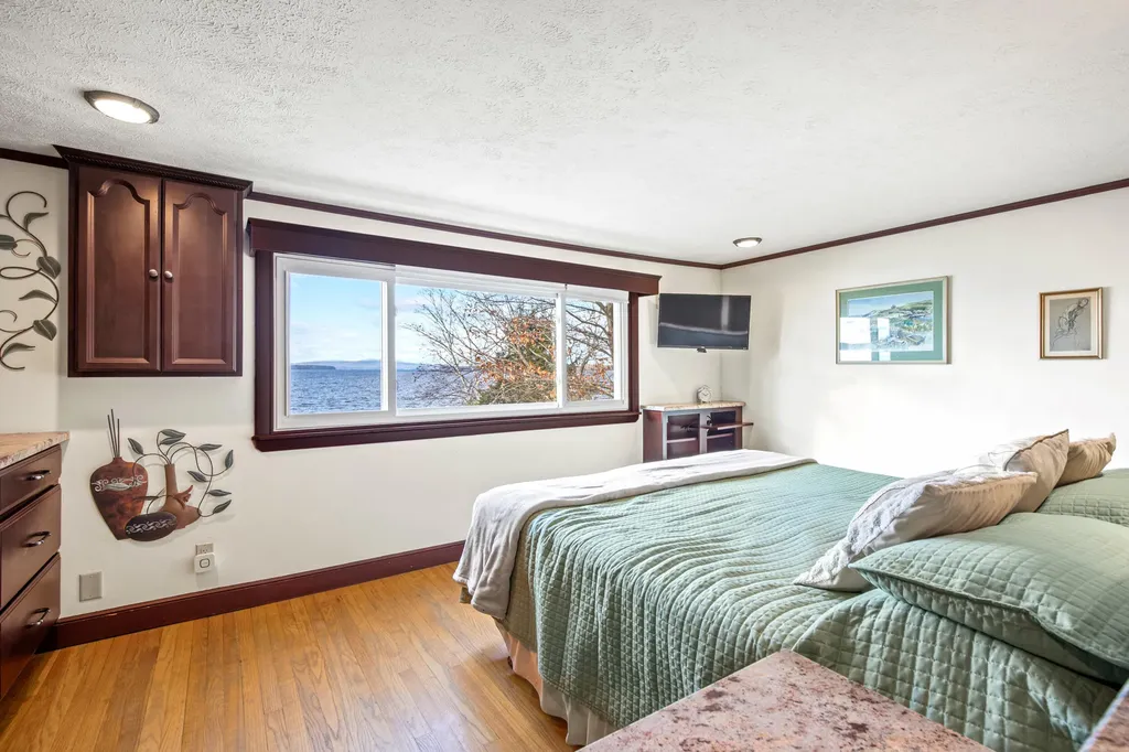 6 Gilman Road Standish ME 04084
