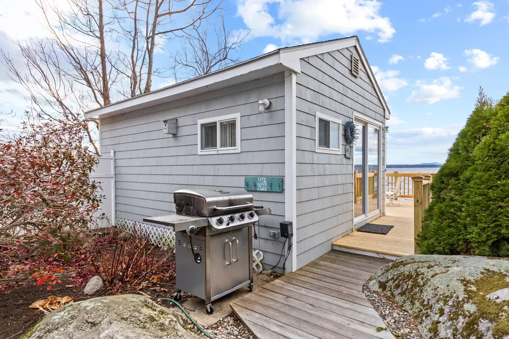 6 Gilman Road Standish ME 04084