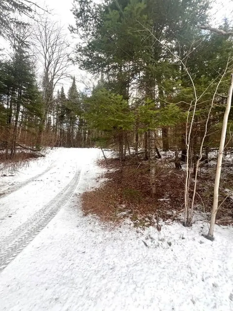 15 Hunter Pond Road Linneus ME 04730