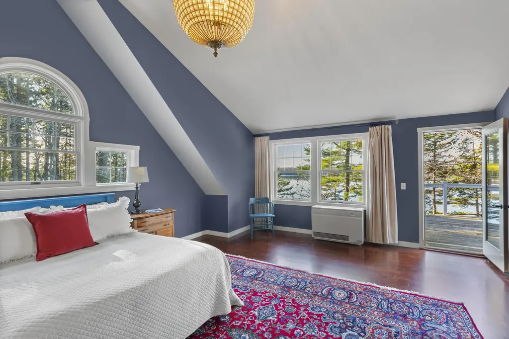 93 Abbott Cove Road West Bath ME 04530
