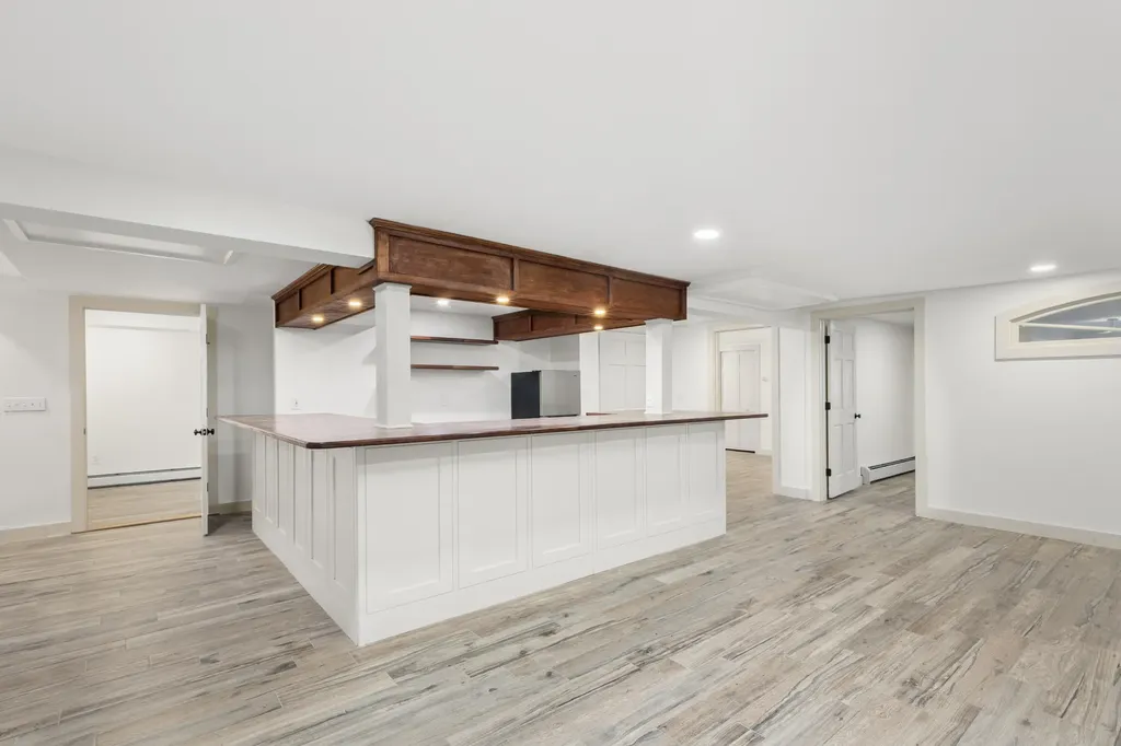 93 Abbott Cove Road West Bath ME 04530
