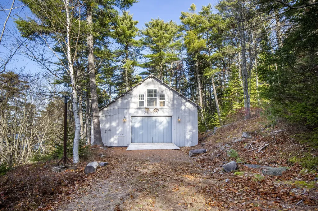 93 Abbott Cove Road West Bath ME 04530