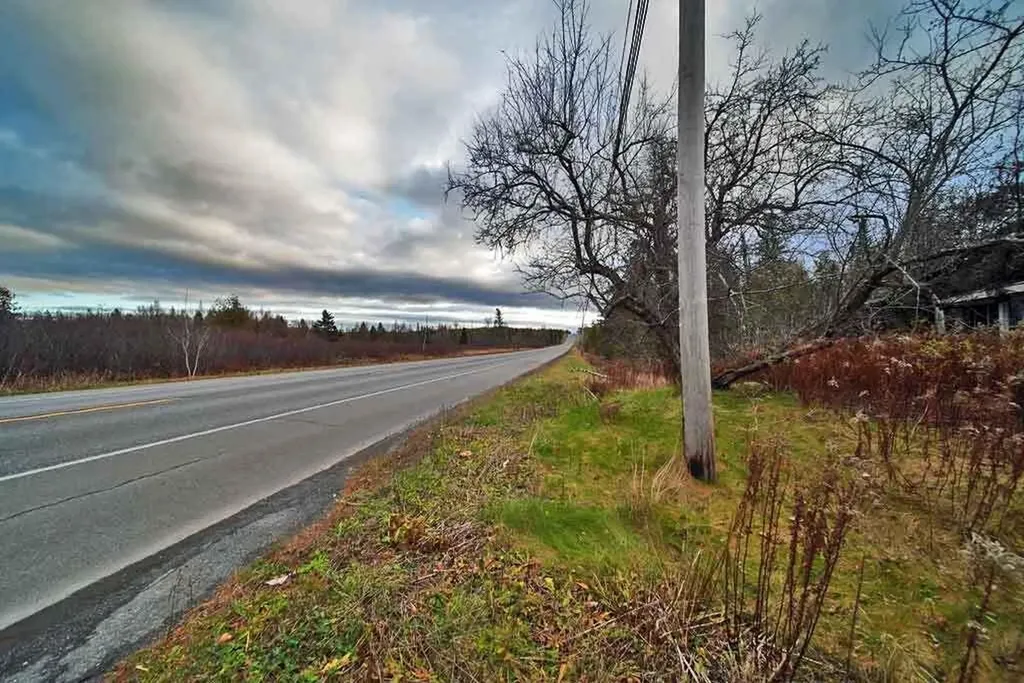 228 U.s. Route 1 Bridgewater ME 04735