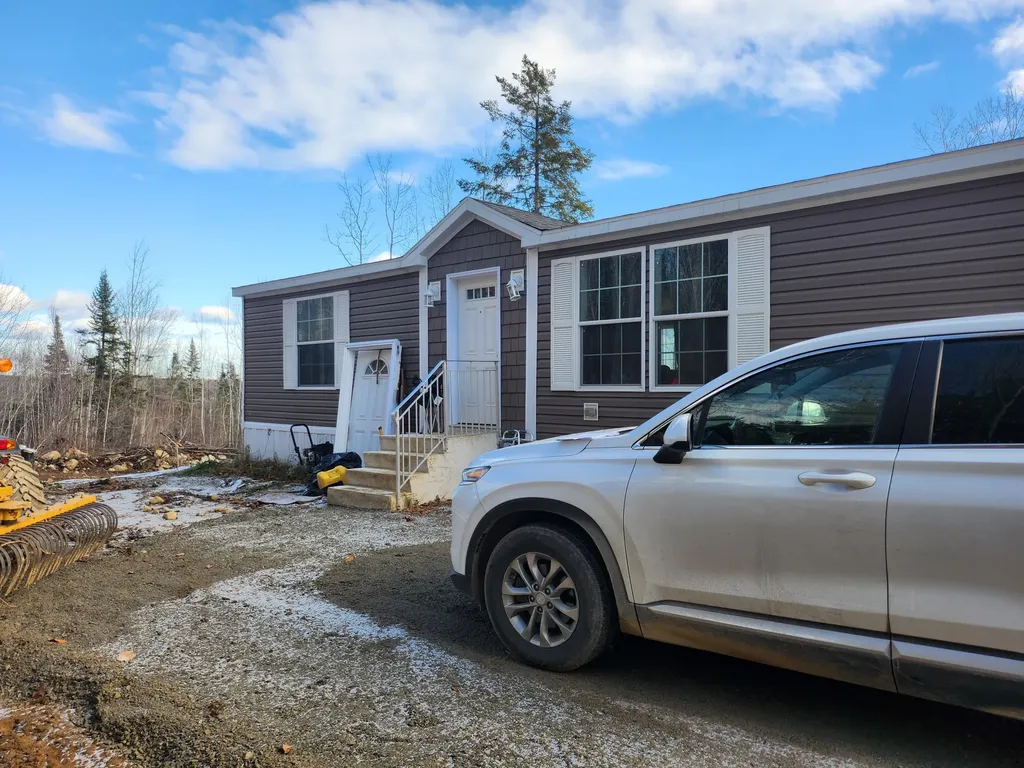 510 Canaan Road Hartland ME 04943