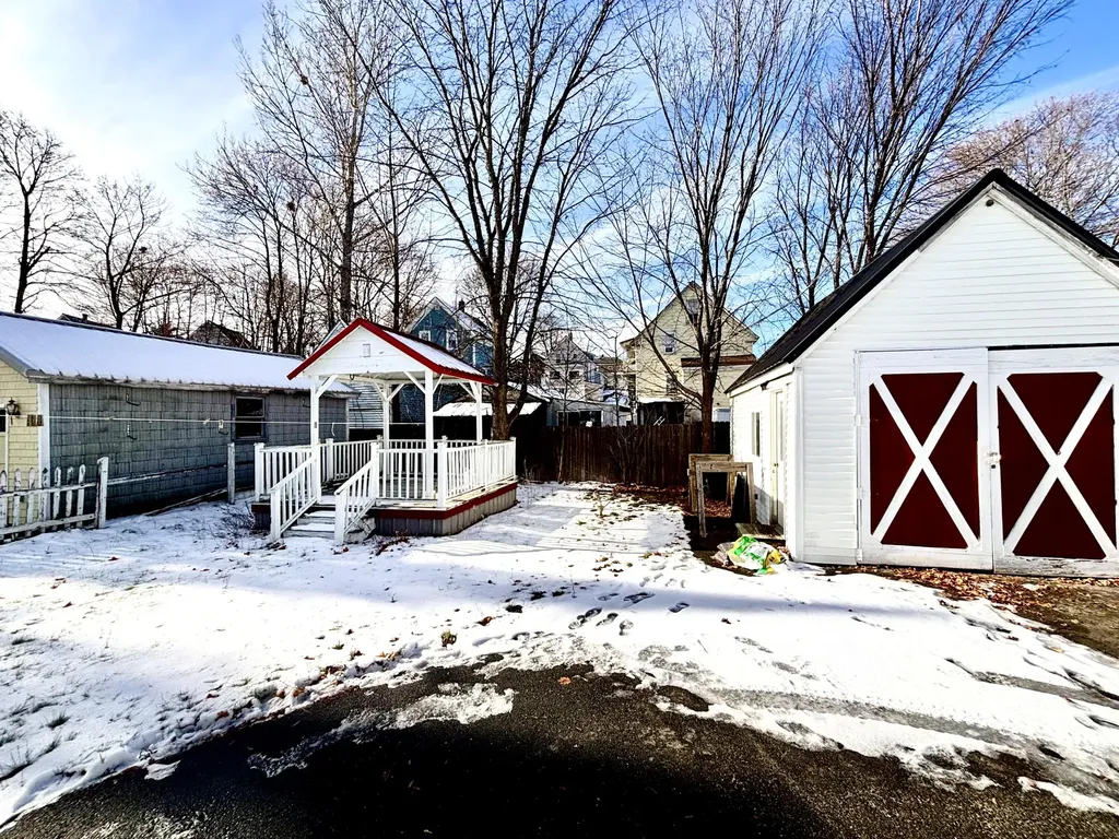 56 Congress Street Millinocket ME 04462