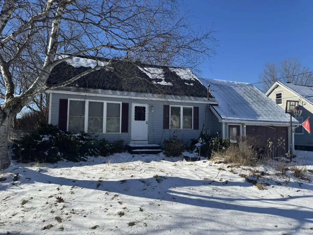 42 Waldo Street Millinocket ME 04462