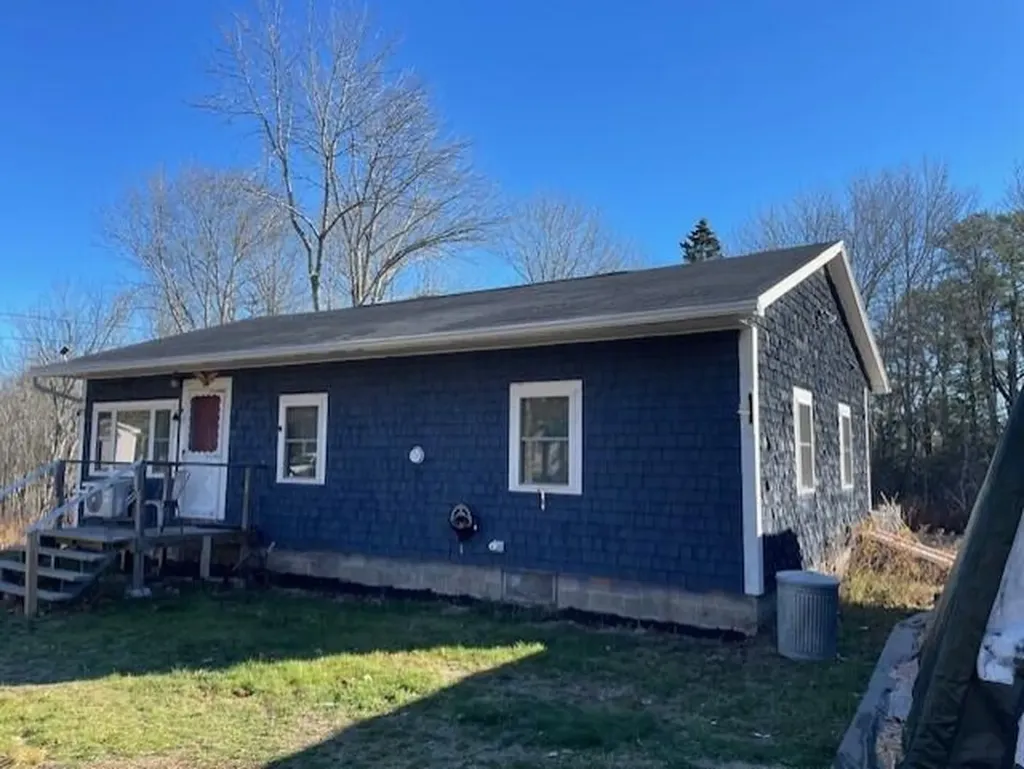 29 Dyer Lane Gouldsboro ME 04607