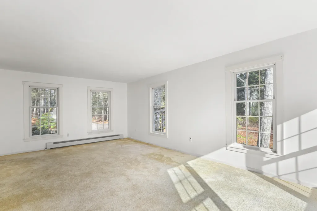 13 Hemlock Drive Lincolnville ME 04849