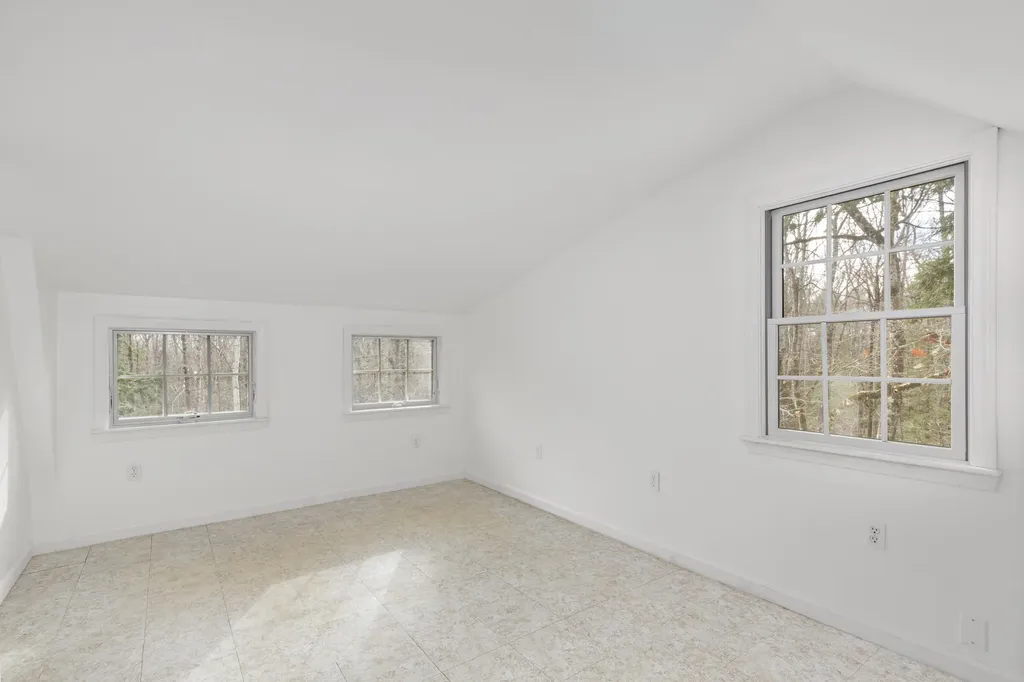13 Hemlock Drive Lincolnville ME 04849