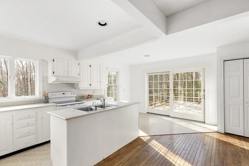 13 Hemlock Drive Lincolnville ME 04849