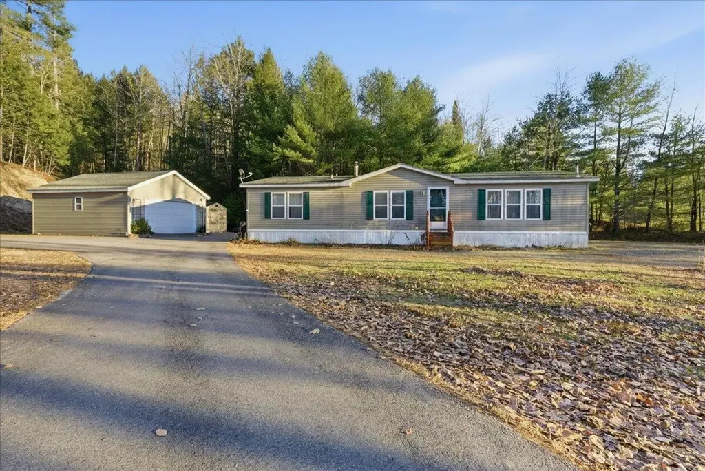 450 Millett Road Minot ME 04258