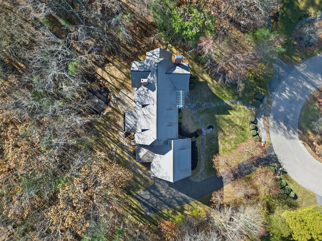 26 Mitchellwood Drive Falmouth ME 04105
