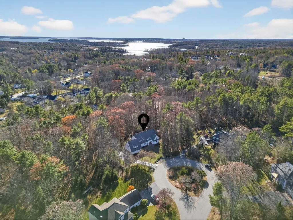 26 Mitchellwood Drive Falmouth ME 04105