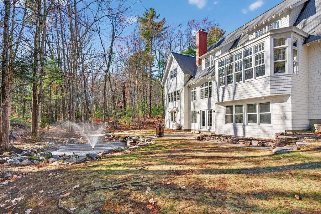 26 Mitchellwood Drive Falmouth ME 04105