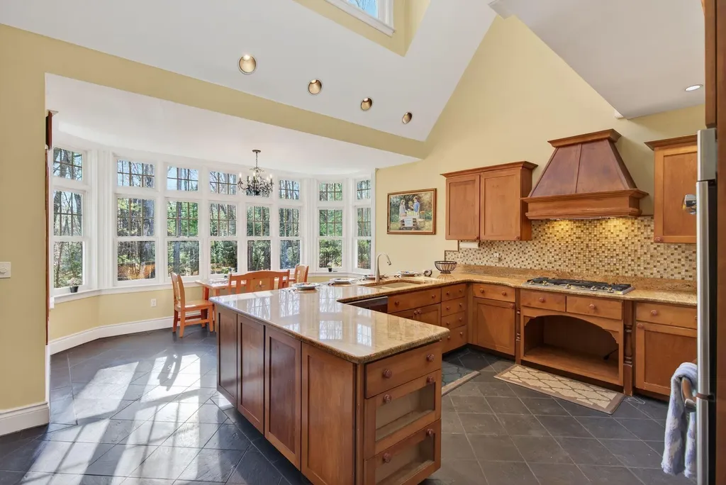 26 Mitchellwood Drive Falmouth ME 04105
