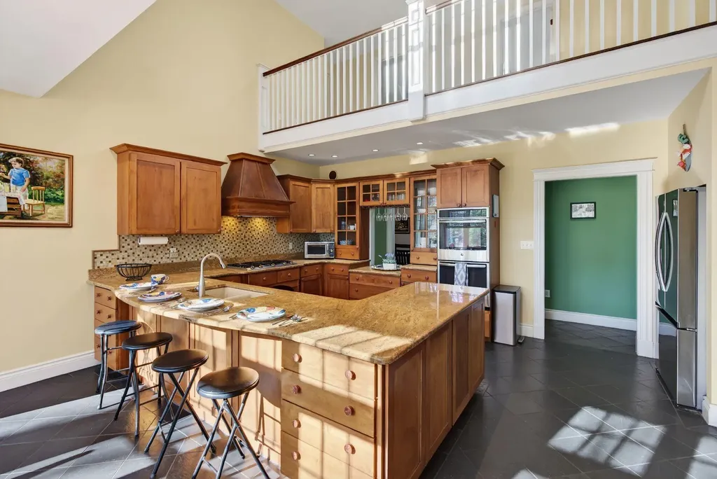 26 Mitchellwood Drive Falmouth ME 04105