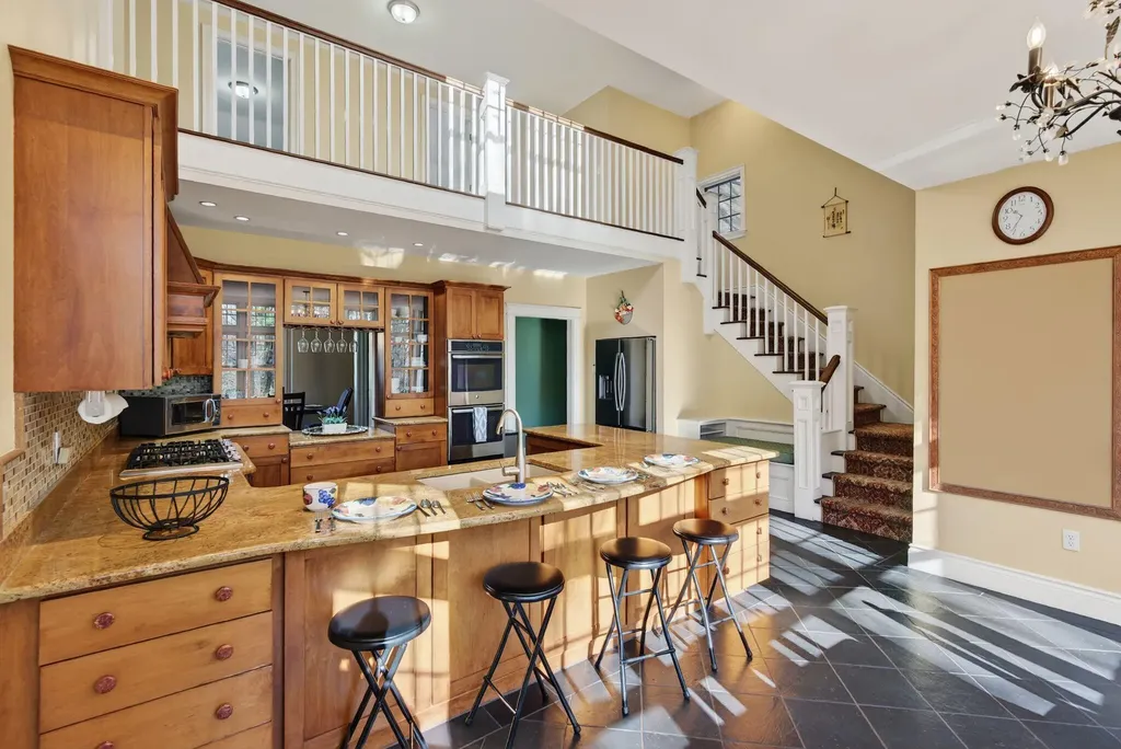 26 Mitchellwood Drive Falmouth ME 04105