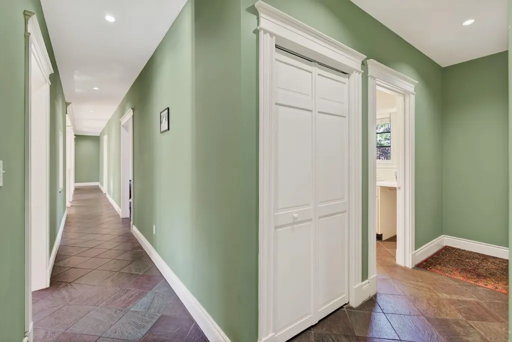 26 Mitchellwood Drive Falmouth ME 04105