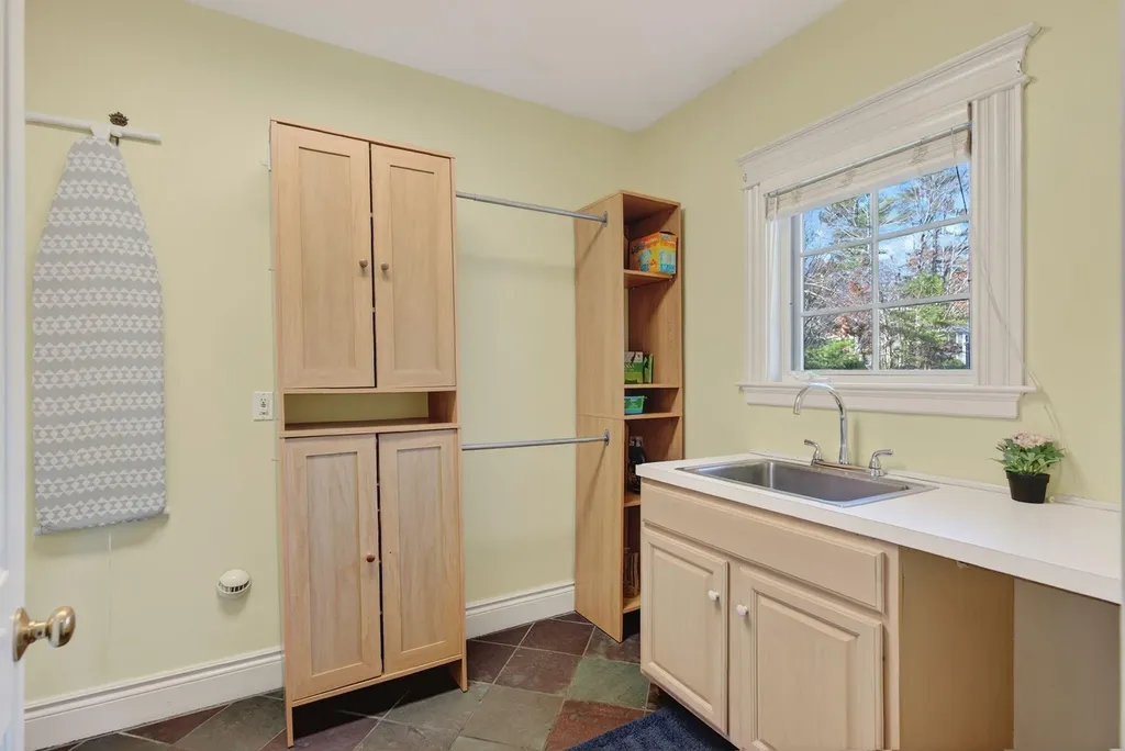 26 Mitchellwood Drive Falmouth ME 04105