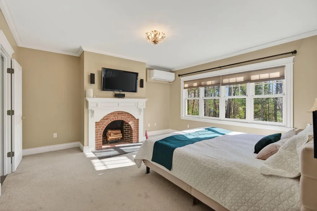 26 Mitchellwood Drive Falmouth ME 04105