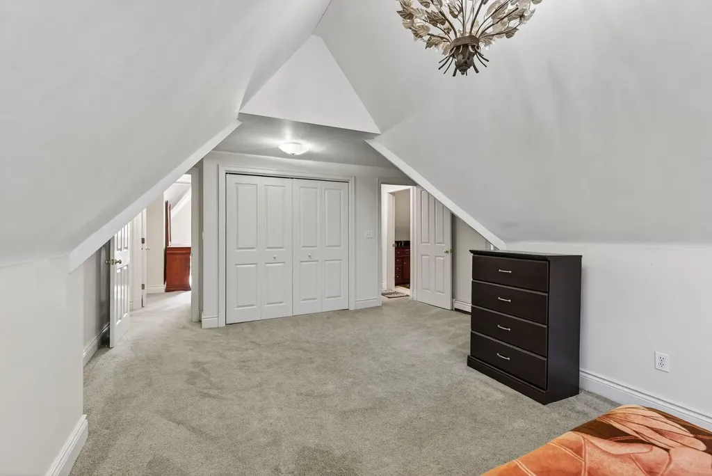 26 Mitchellwood Drive Falmouth ME 04105