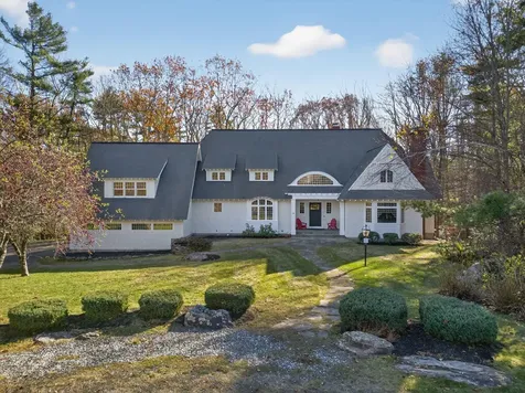 26 Mitchellwood Drive Falmouth ME 04105