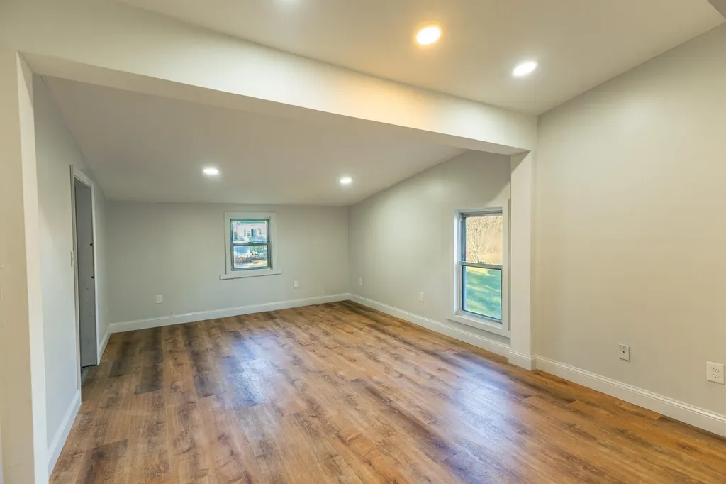 35 Oakland Street Waterville ME 04901