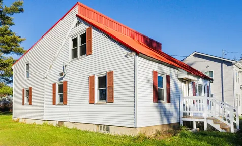 35 Oakland Street Waterville ME 04901
