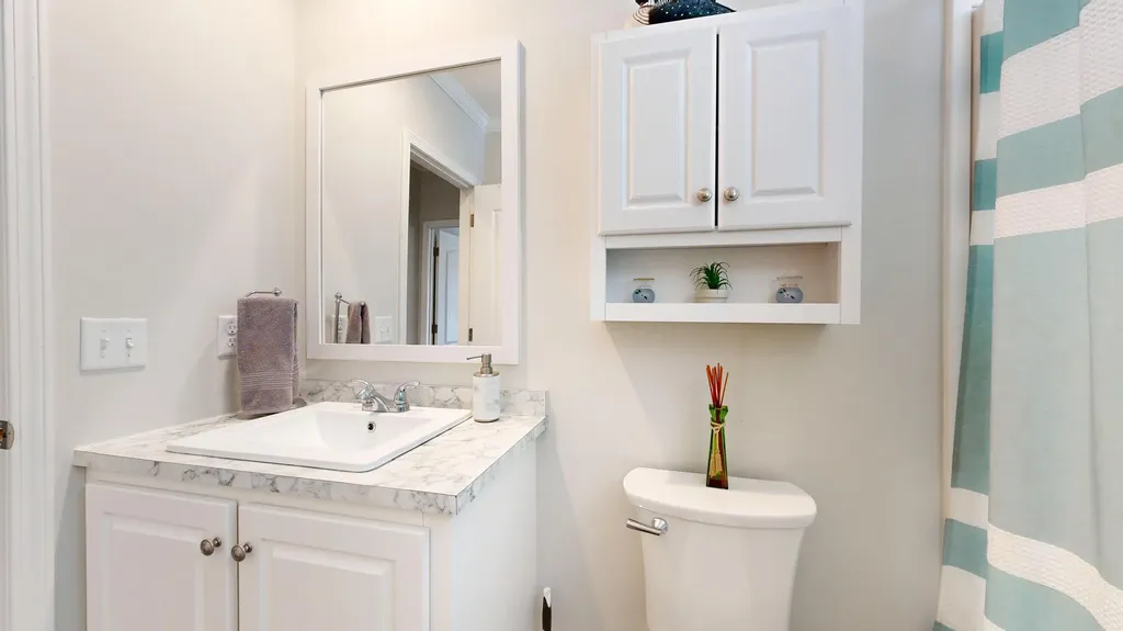 962 Main Street Monmouth ME 04259