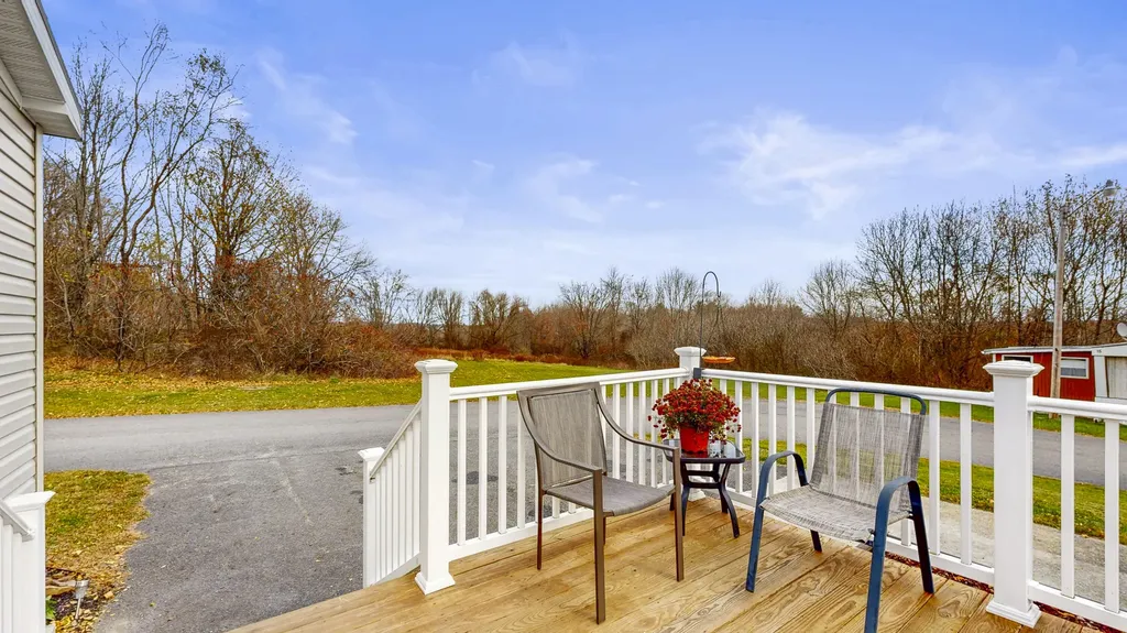 962 Main Street Monmouth ME 04259