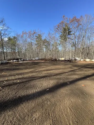 17 Murray Drive Raymond ME 04071