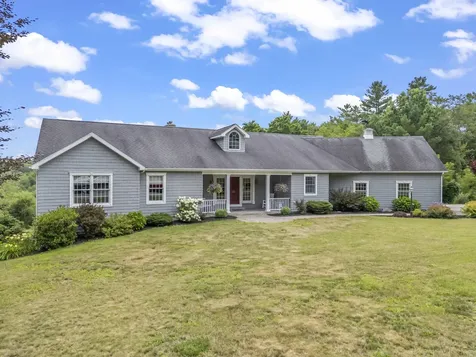 27 Rejane Avenue Lewiston ME 04240