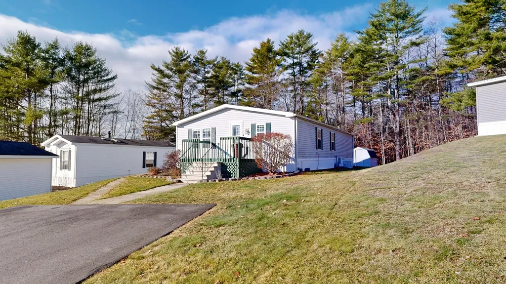 26 Fox Run Drive Lewiston ME 04240