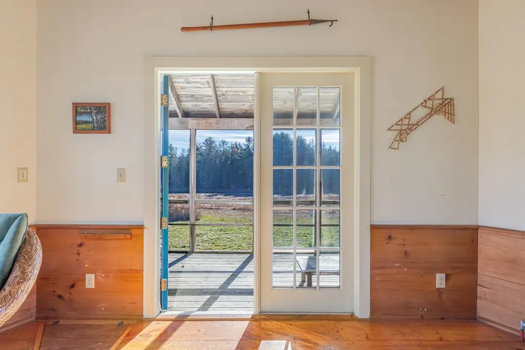 26 Tidal Creek Road Brooksville ME 04642