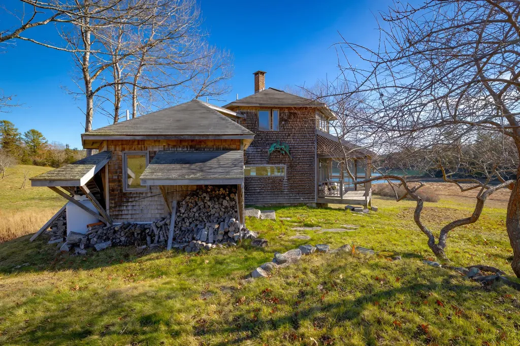 26 Tidal Creek Road Brooksville ME 04642