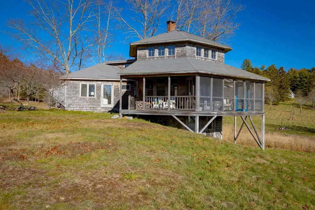 26 Tidal Creek Road Brooksville ME 04642