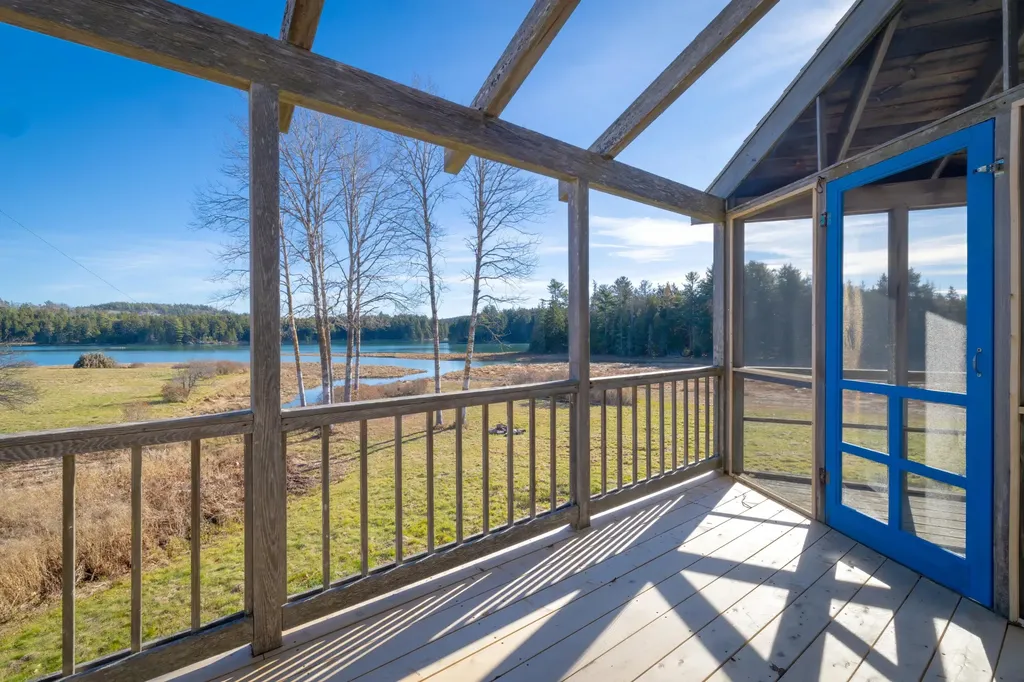 26 Tidal Creek Road Brooksville ME 04642