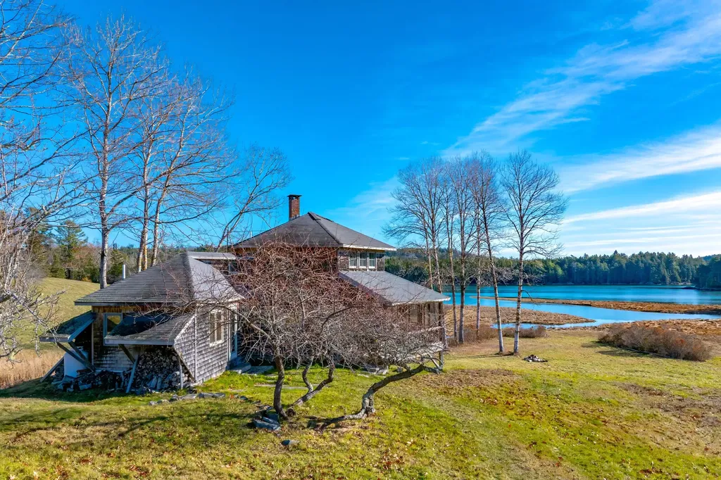 26 Tidal Creek Road Brooksville ME 04642