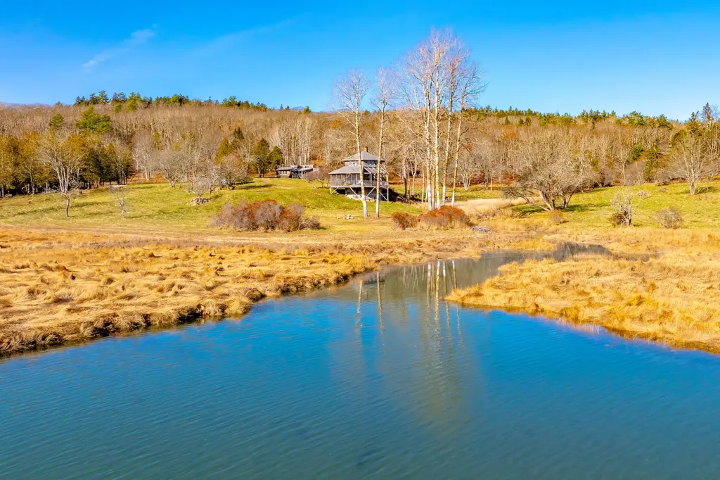 26 Tidal Creek Road Brooksville ME 04642