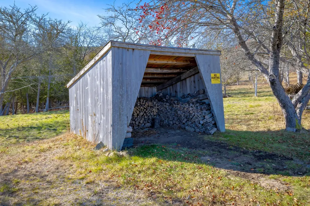 26 Tidal Creek Road Brooksville ME 04642
